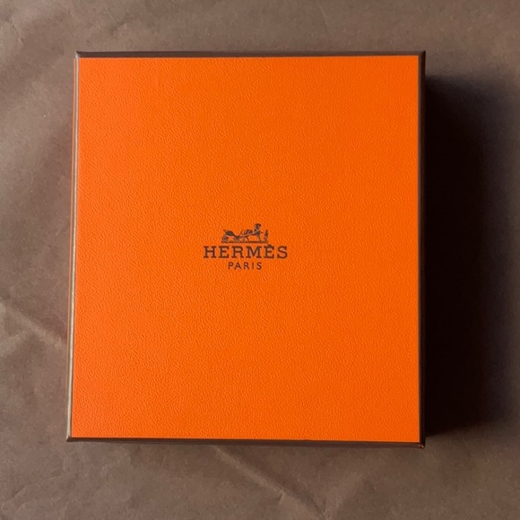 🐴 HERMÈS BOX AND RIBBON BUNDLE 🐴 NWOT 🐴 - Picture 5 of 16